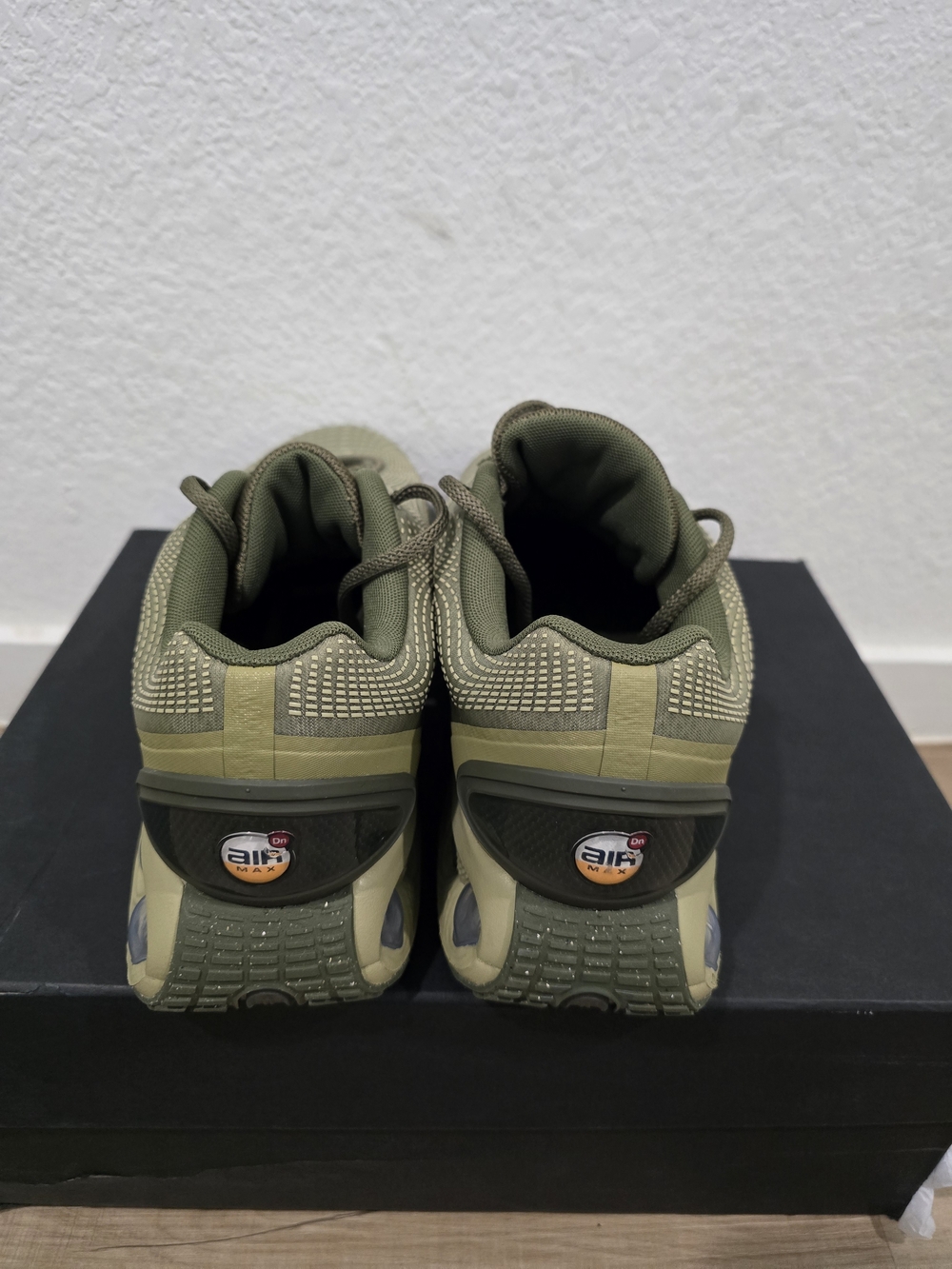 Men's Nike Air Max Dn - Picture 3 of 8